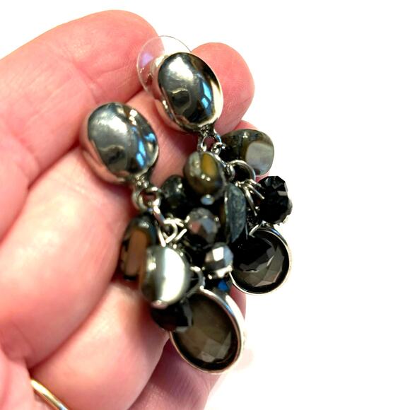 Pierced earrings drop & dangles beaded silvertone smoky & black faceted beads - Picture 6 of 6